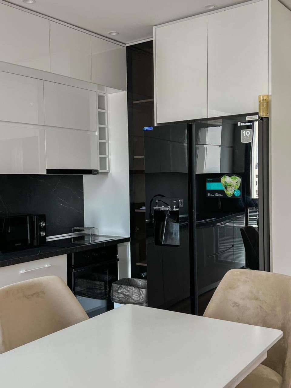 Lux Apartment At Arlis 地拉那 外观 照片